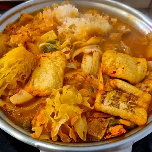 초부리김치찌개 사진