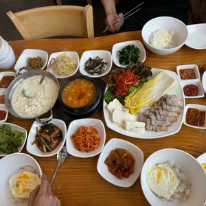 보성 순두부 보리밥 보쌈 사진 1
