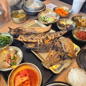 바다를먹은고등어 사진 2