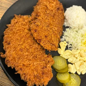 짱이네매콤돈가스냉면 사진 1