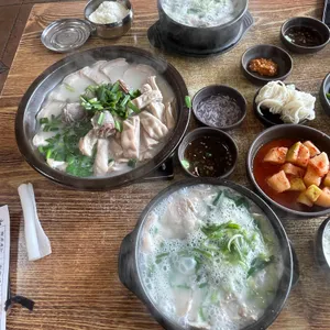 대밭골 돼지국밥 대표 사진