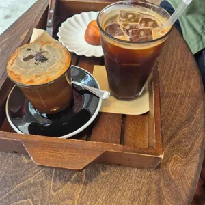 카페유어프레즌트 사진 1
