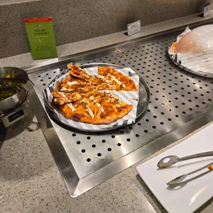 애슐리퀸즈 대표 사진