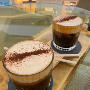 틸화이트 대표 사진