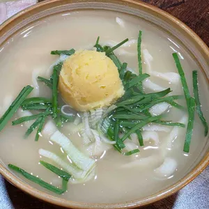 이유간 백년칼국수 대표 사진