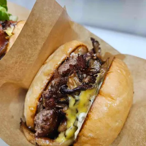 포어썬즈 대표 사진