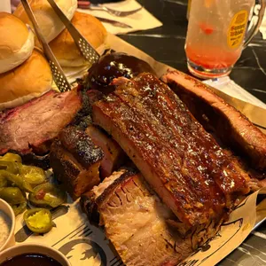 고스트블랙 연남 대표 사진