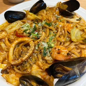 홍익돈까스 사진 1