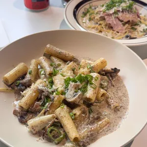 베리키친 강남 대표 사진