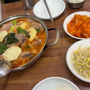 송파감자국 사진