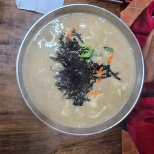 홍두깨 손칼국수 대표 사진