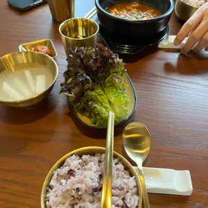 연우정찬 사진 2