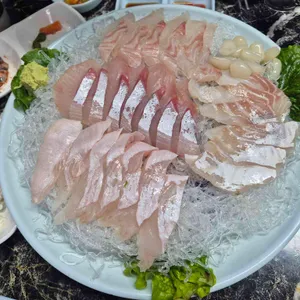 고향일식 사진 1