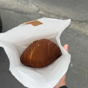 이집 소금빵 사진 1