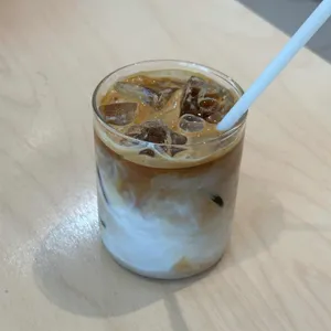 펠트커피 대표 사진