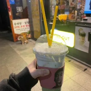 컴포즈커피 사진