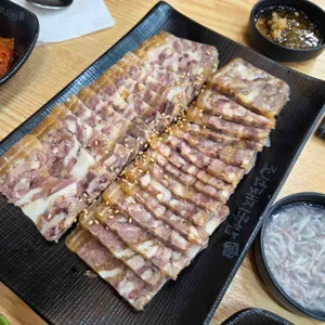 조선돼지국밥 사진 1