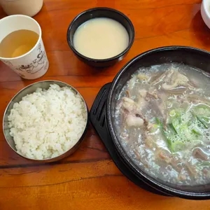 책방옆국밥집 사진 2