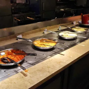 애슐리퀸즈 사진