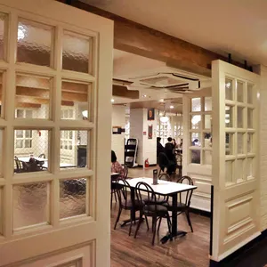 애슐리퀸즈 대표 사진