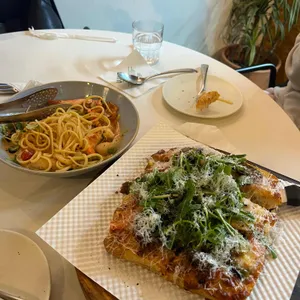 음 이터리 앤 베이커리 사진 1