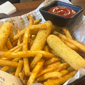 양계장집아들 대표 사진