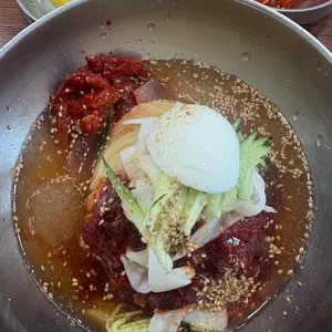 왕밀면냉면 사진 1