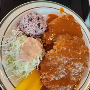 엠브로돈까스 사진