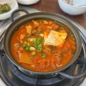 학당마을 김치찌개 사진 1