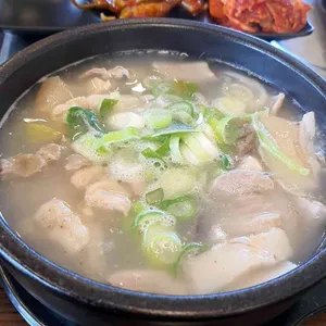 강남이백순대국 사진