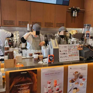 텐퍼센트커피 대표 사진