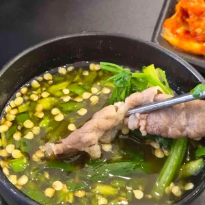 윤우재 샤브칼국수 대표 사진