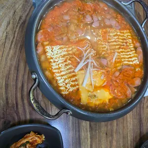 큰이모부대찌개 사진