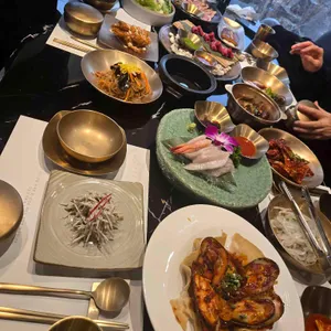 열두대문한정식 대표 사진