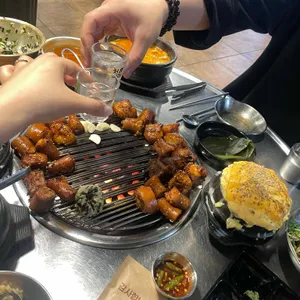 꼬집 대표 사진