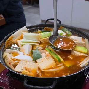 맷돌로만 대표 사진