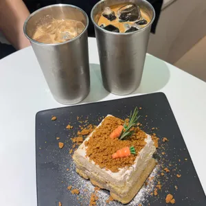 셀렉티드 닉스 대표 사진