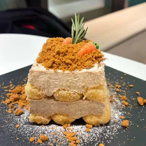 셀렉티드 닉스 대표 사진