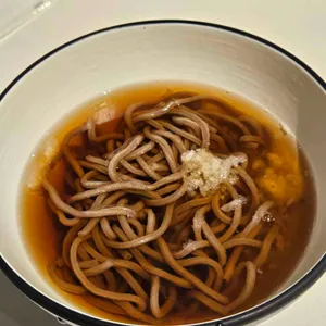 애슐리퀸즈 사진