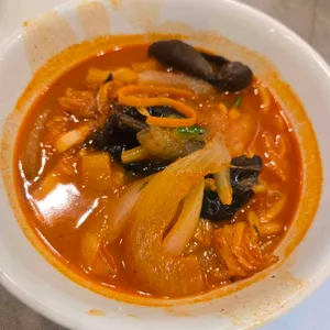 루싱 대표 사진