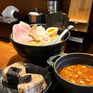마코토 사진 1