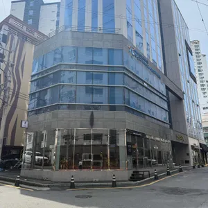 레이븐 커피로스터리 사진 1