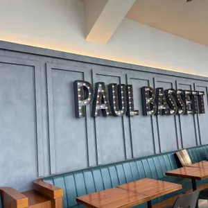 폴 바셋 리뷰 사진