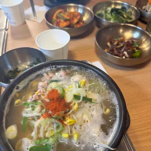 먹고을전주콩나물국밥 대표 사진