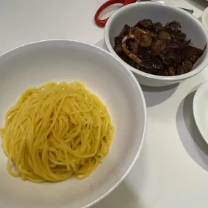 공리 대표 사진