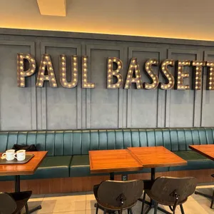 폴 바셋 대표 사진