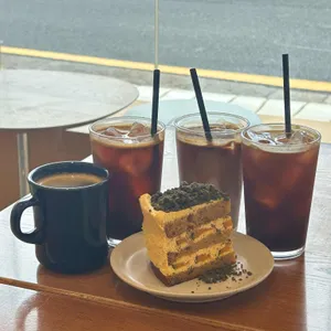 OH WOAH 대표 사진