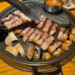 초필살돼지구이 사진 1