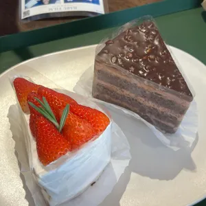 카페 녹던 사진