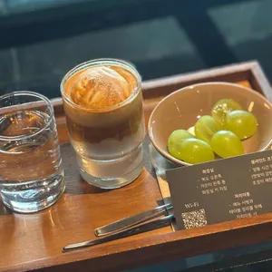 지브이 대표 사진